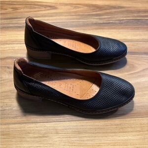 Spring Step Black Perforated Flats
